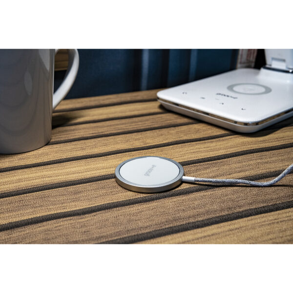 Groov-e GVMA141WE Magnetic Wireless Charger 15W – White: Fast Charging Solution - Image 3