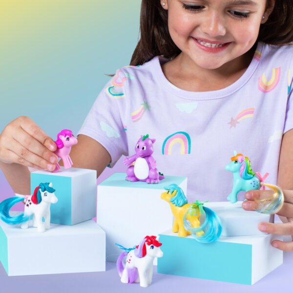 My Little 35336 Little Pony 40th Anniversary Collectable Figures Assortment CDU - Image 3