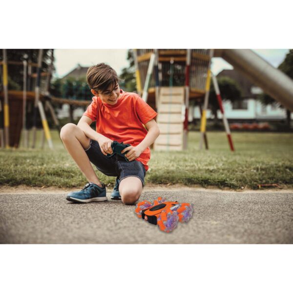 Lexibook RC21 Crosslander 360 Rechargeable Radio Controlled Stunt Car - Image 5