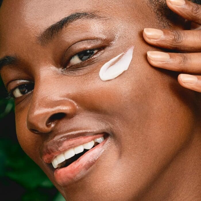 Clarins Multi Active Glow Boosting Line-Smoothing Day Cream 50ml - Image 7