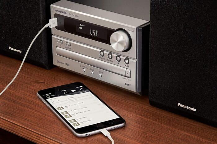 Panasonic PM250BEBS 20W Bluetooth Micro Hi-FI CD System: Stream Wirelessly - Image 6