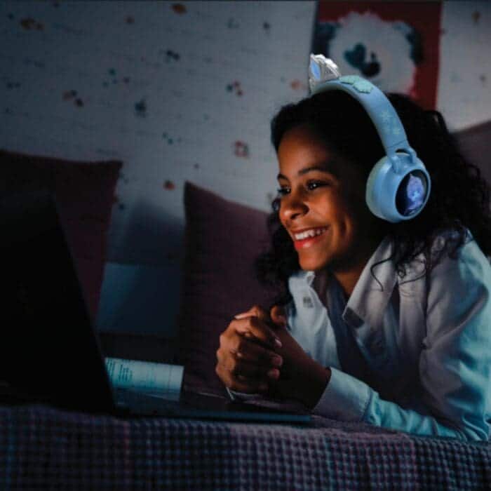 Lexibook HPBT015FZ Disney Frozen 3D Design Bluetooth Headphones - Image 5