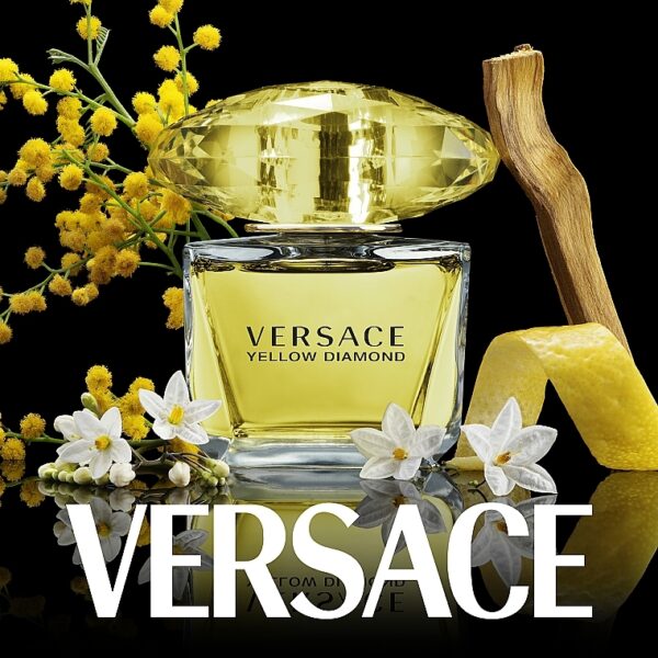 Versace Yellow Diamond Eau de Toilette 30ml Spray - Image 2
